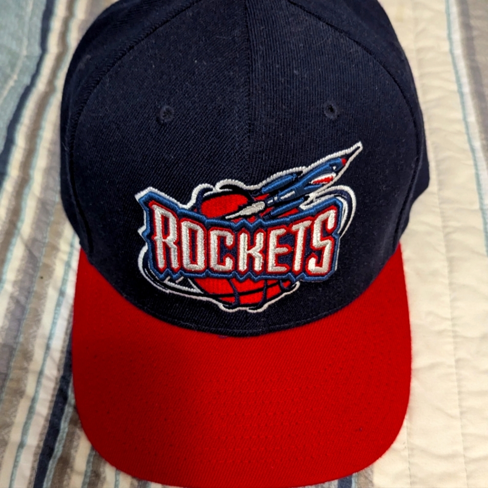 Mitchell & Ness Houston Rockets classic clutch city hat in size 7 1/4